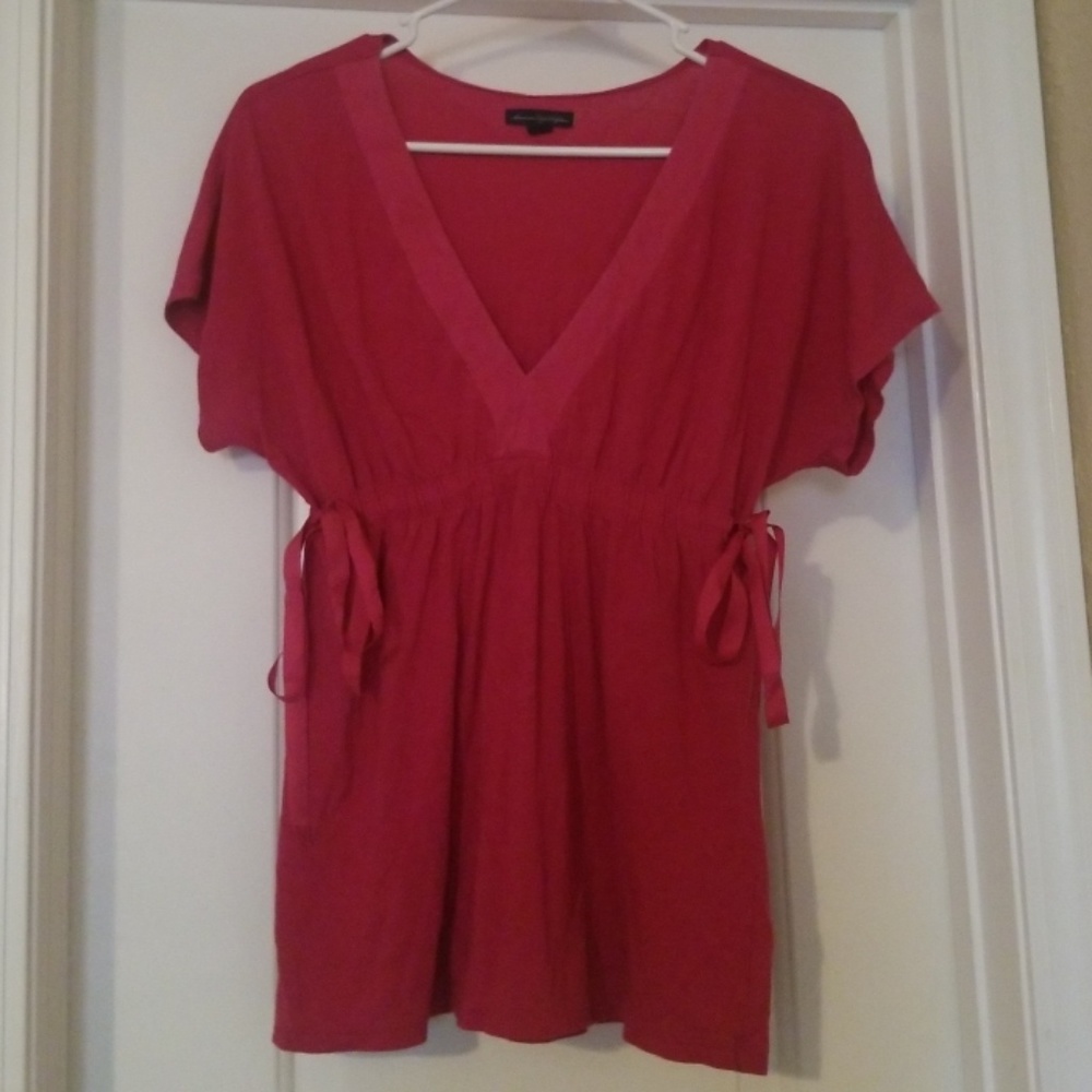 American Eagle Small Pink side toe Top EUC